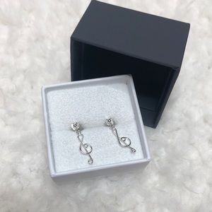 Treble clef earrings silver